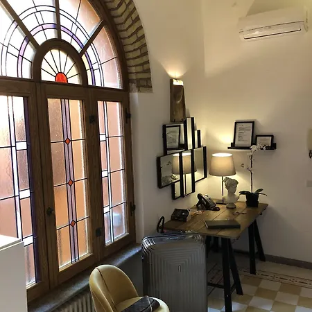 Giuturna Boutique 3* Rome