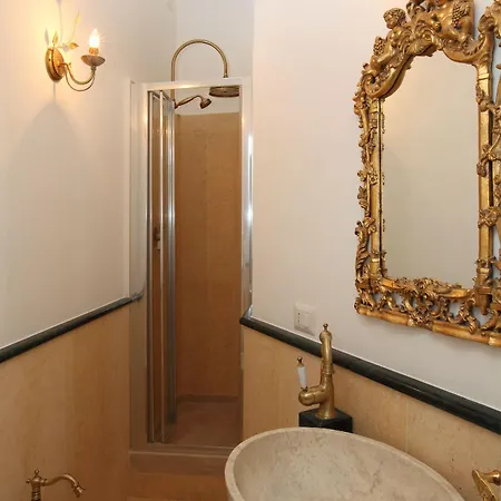 Unounotto Bed & Breakfast Rome