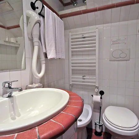 Hotel Panda 2*