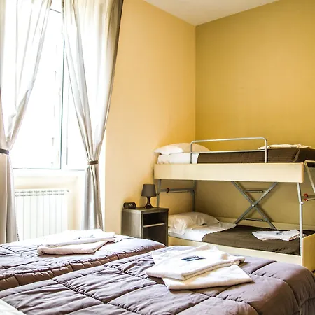 Mosaic Central Guest House 3*