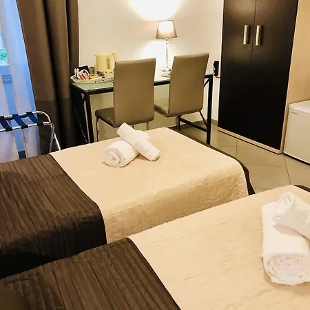Guest house Castel Sant'angelo 3*