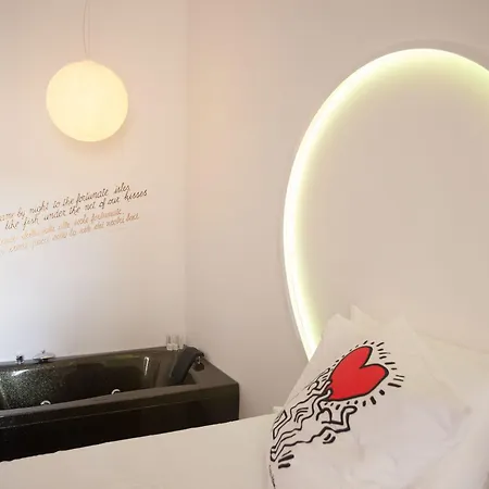 Irooms Campo Dei Fiori Guest house 4*