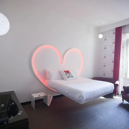 Irooms Campo Dei Fiori Guest house 4*