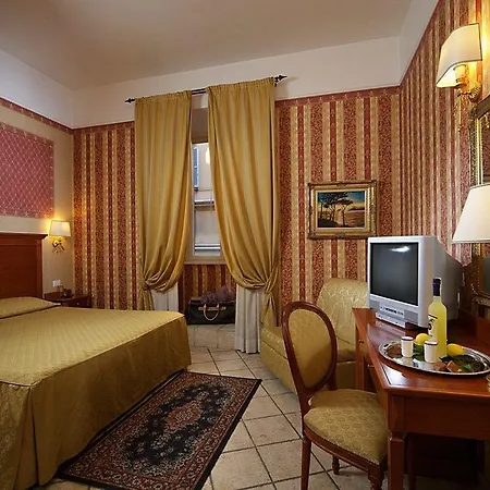 Otel Golden