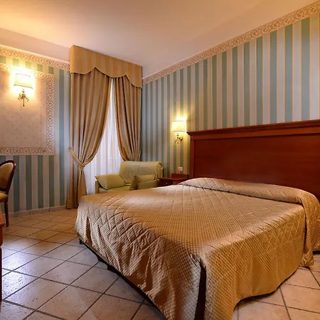 Otel Golden