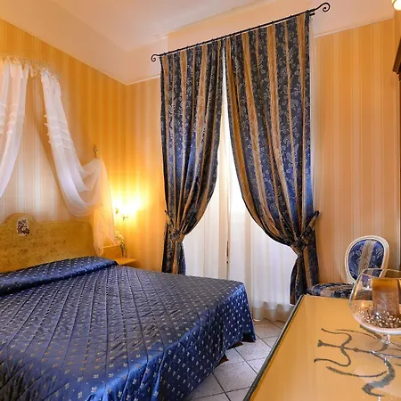 Golden Roma