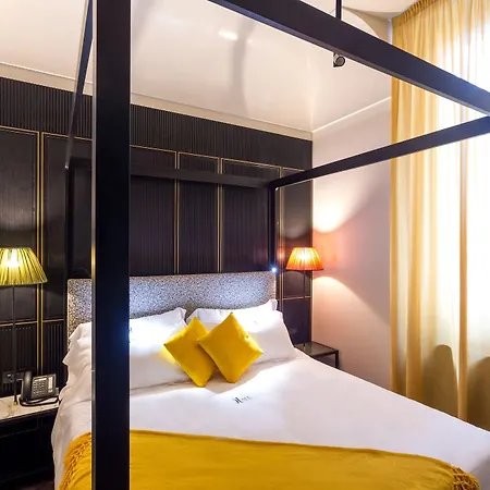 The H'all Tailor Hotel