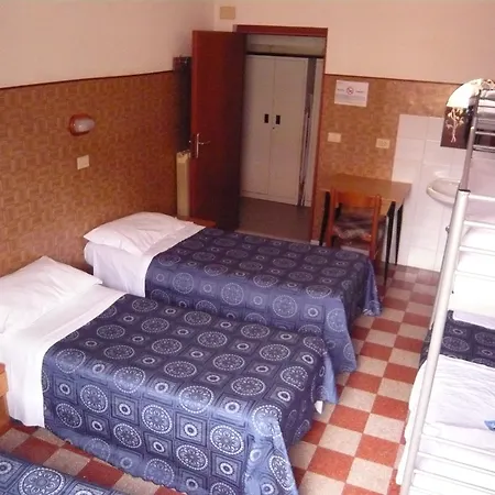 Cressy Hotel