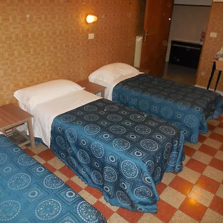 Cressy Hotel