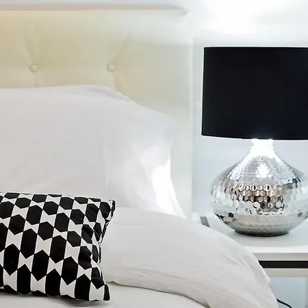Black & White G&g Bed & Breakfast 2*