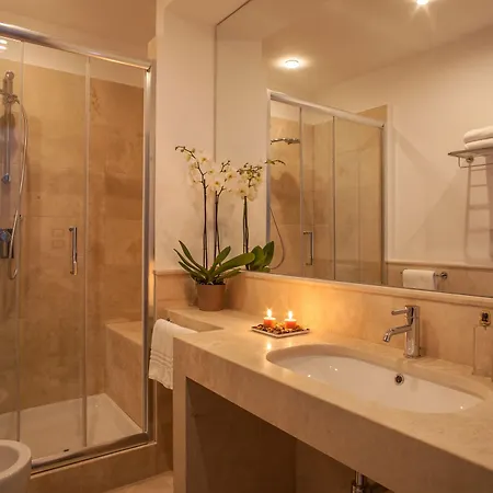 Bed & Breakfast Nazionale 51 Group 3*