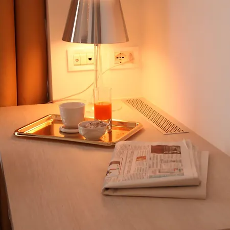 Appia 442 Hotel 3*