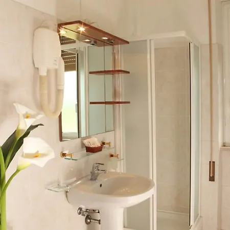 Cassia Rom