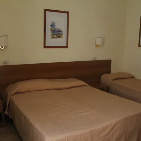 Pomezia Hotel 2*