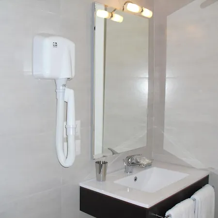Guest house Holidays S.lorenzo New Rome