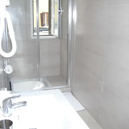 Guest house Holidays S.lorenzo New 2*
