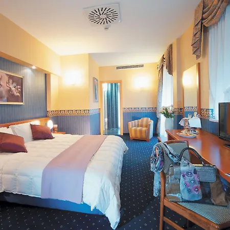 Ele Park Pamphili 4* Rome