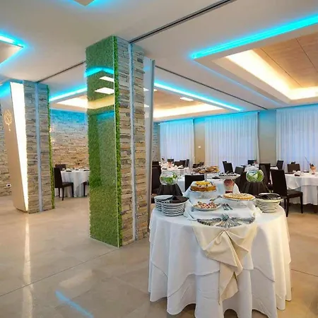 Ele Park Pamphili Hotel 4*