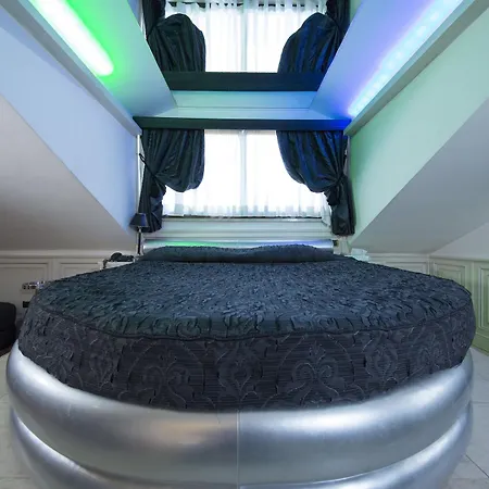 Mancini Park 4* רומא