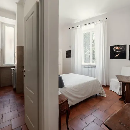 Domus Quiritum 3*