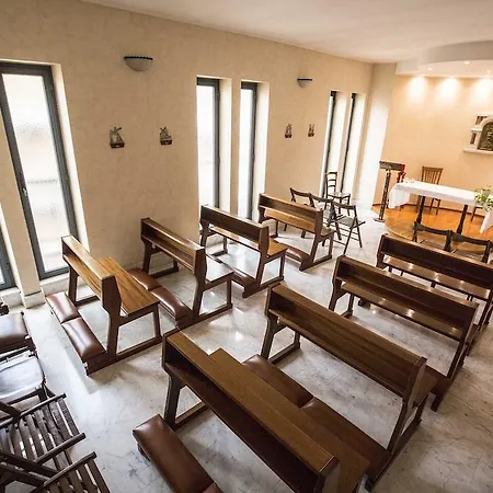 Istituto Piccole Ancelle Di Cristo Re Pensjonat Rzym