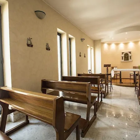 Istituto Piccole Ancelle Di Cristo Re 3* Rzym