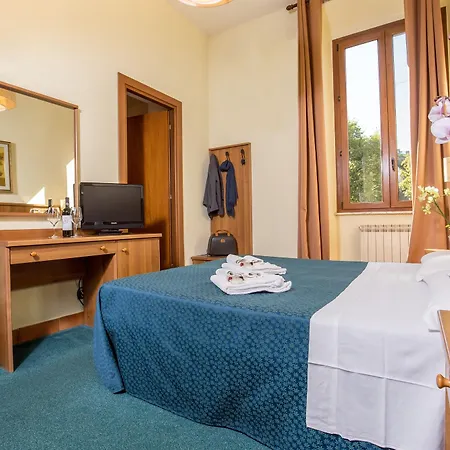Trastevere 3* Řím