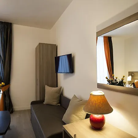 Roman Holidays Guest house 2*