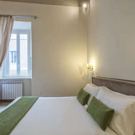 Little Queen Bed & Breakfast