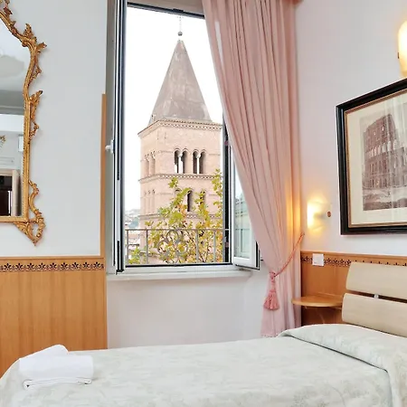 Sonnino Guest house 2*