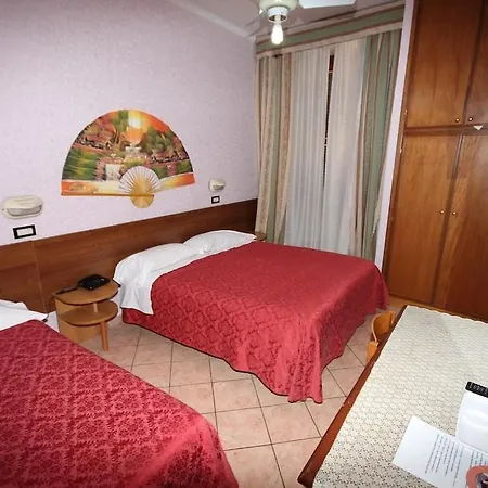Hotel Marisa 3*
