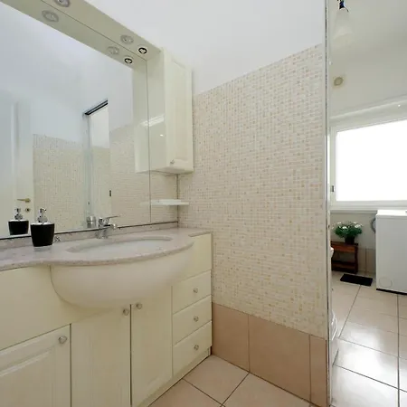 Apartmán 4bnb - Cipro Vatican