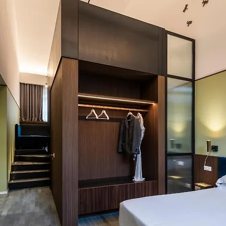 Hotel Horti 14 Borgo Trastevere 4*