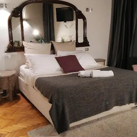 דירה Lovely In Centre 