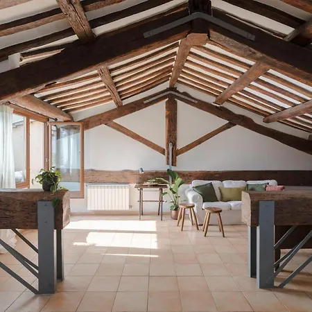 Apartment Amazing Penthouse With Terrace And Rooftop In Trastevere