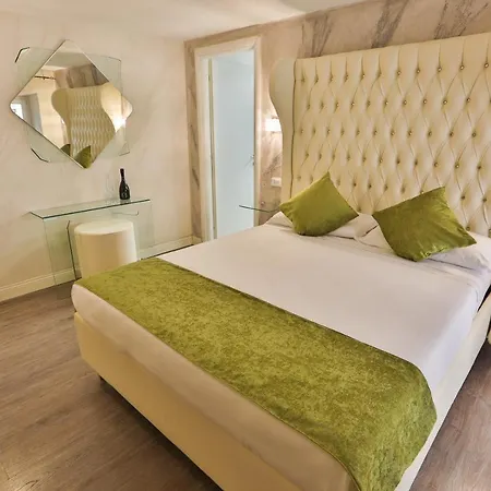 Guest house Grottini Luxury ~ Pantheon *