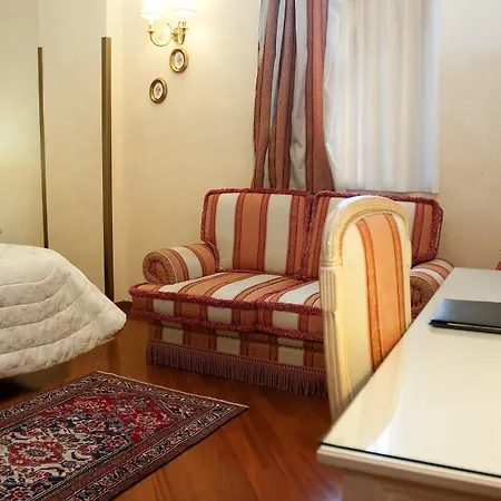 Daniel's 4* Roma
