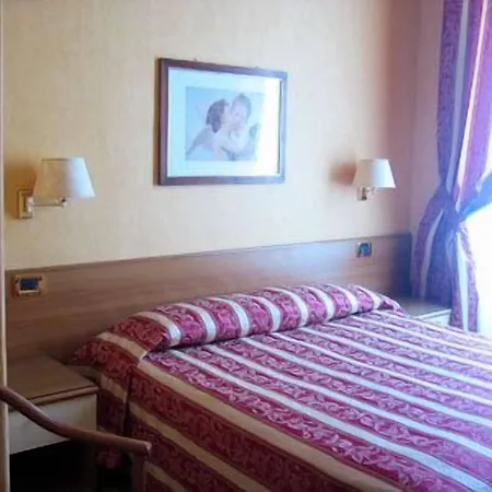 Milazzo 2* Rome