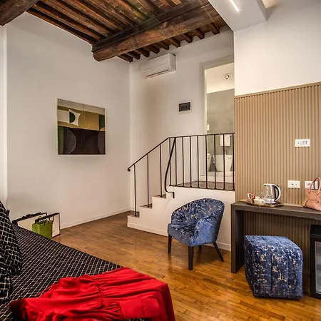 Little Queen Bed & Breakfast Roma