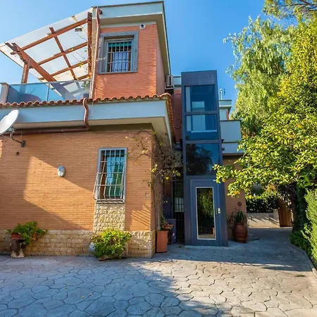 Apartment St Peter's Spacious 4 Bdr With Private Parking