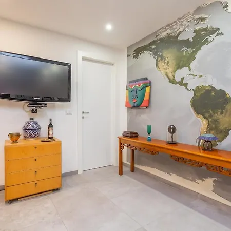 St Peter's Spacious 4 Bdr With Private Parking Apartment *