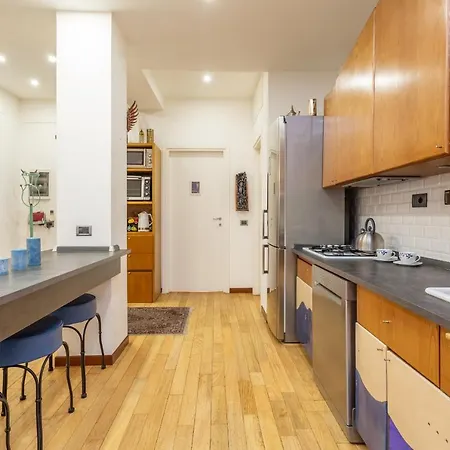 St Peter's Spacious 4 Bdr With Private Parking Apartment Rome