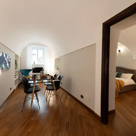 The Rent - Near Piazza Di Spagna Apartment Rome