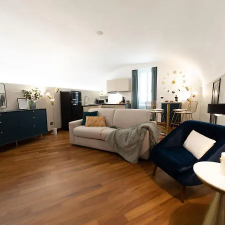 The Rent - Near Piazza Di Spagna Apartment *