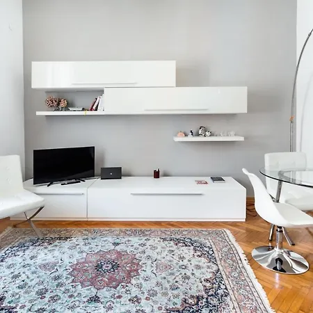 Appartamento Sunny Flat Near Borghese