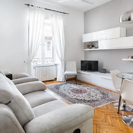 Sunny Flat Near Borghese