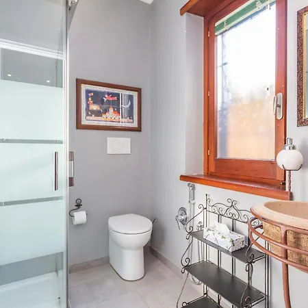 Apartment St Peter's Spacious 4 Bdr With Private Parking *
