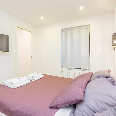 St Peter's Spacious 4 Bdr With Private Parking Apartment Rome