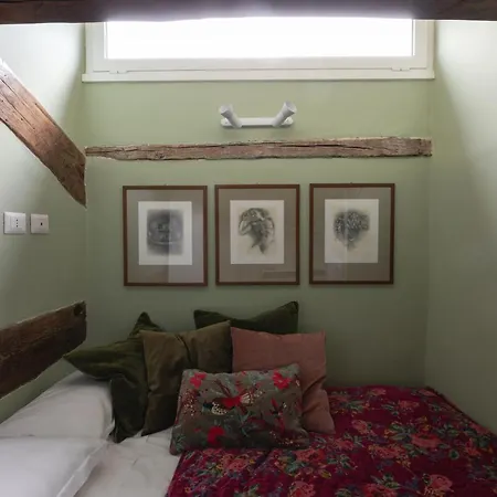 Apartment Amazing Penthouse With Terrace And Rooftop In Trastevere