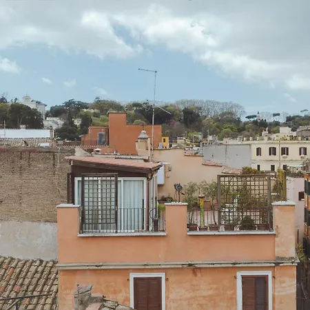 Amazing Penthouse With Terrace And Rooftop In Trastevere